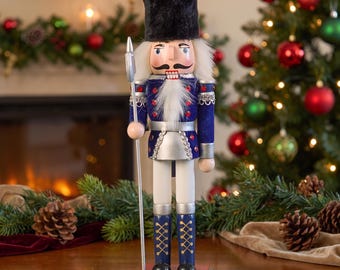 Dekorative 30 cm große Weihnachtsfigur eines Nussknackers, festliche Weihnachtsdekoration fürs Regal