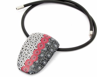 Statement necklace in black, white and red, unique polymer clay jewelry,  fimo, handmade Bib necklace, big fimo pendant, rubber collier, art