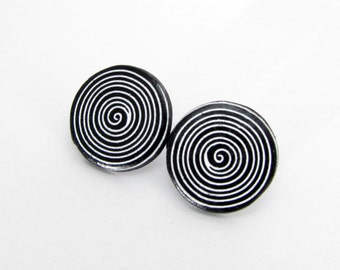 Große Spiralen in schwarz weiß, Ohrstecker Edelstahl, runde Ohrringe handgeferitgt, Polymer Clay Ohrringe, Keramikohrstecker, Statment