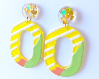 Yellow acryl pattern mix dangle earrings on glitter pailletten studs
