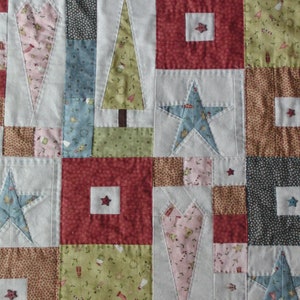 Folksy Christmas Quilt patchwork quilt DOWNLOAD PDF PATTERN image 4