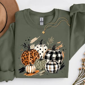 Pumpkin Harvest Season Tee, Autumn Graphic Shirt, Fall Pumpkin Lover T-Shirt, Rustic Fall Gift
