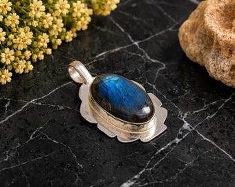 Pingente de labradorita azul natural | Colar oval boho com pedra preciosa em prata de lei 925