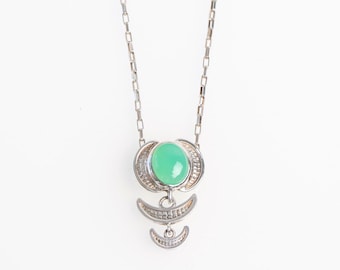 Silver chrysoprase smile necklace