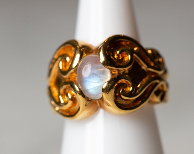 Gold & moonstone pinky ring size 3
