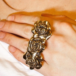 ROSE OF TEETH Double Knuckle Ring Size 7.5 image 2