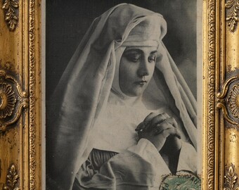 Antique French Nun Portrait Postcard Print – 1910 Convent Photography (Digital Download)