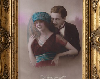 Art Deco-vykort med romantiskt art déco-motiv – handtonat par med turban och slöja (digital nedladdning)