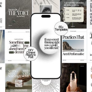 Puede incluir: Un teléfono inteligente que muestra una interfaz digital con múltiples plantillas para redes sociales, con tipografía en blanco y negro, gráficos abstractos y citas inspiradoras. Insignias circulares en la pantalla dicen 65+ Templates y DFY Content Ready to Post.