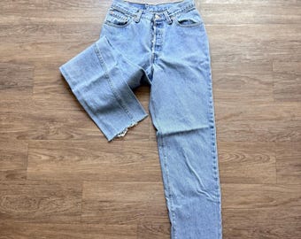 VTG 1994 Levi’s 501 18501 Made in USA Hoch taillierte Raw Cut Saum Jeans 26x28