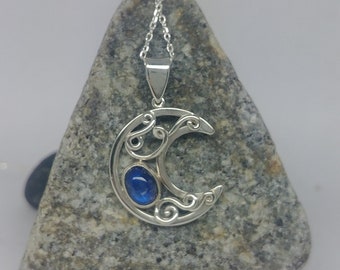 Handgefertigte Mondstein Halbmond Kette: Filigraner Sterling Silber Anhänger