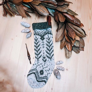 White Spruce Crochet Christmas Stocking PATTERN, Instant PDF Download, Christmas Stocking Crochet Pattern + Video Tutorial