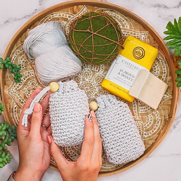 Soap Saver Crochet Bag Pattern with Video Instructions. Ditch the plastic loofah for a mesh crochet soap bag diy project. Natural Option.