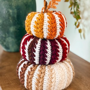 CROCHET PATTERN + VIDEO Pumpkin Spice Wheat Stitch™ Crochet Pumpkin Trio Pattern - Diy Fall Decor, Easy Stackable Pumpkins, Crocheted Flat. imagen 6