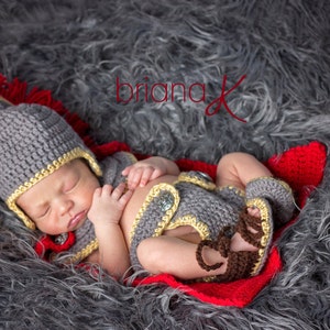 Crochet Pattern Gladiator Roman Spartan Warrior Newborn Set, Instant Download, baby newborn photography prop, easy to follow crochet pattern image 2