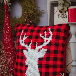 Farmhouse Plaid Deer Pillow Cover Christmas Decor, Instant Download PDF Pattern, Includes Chart, Holiday Decor Crochet Pattern image 3