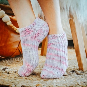 Simple & Best Crochet Sock Pattern, Instant Download, Easy to follow crochet pattern with video, footwear fashion, beginner crochet pattern imagen 7