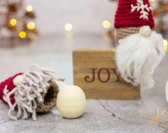 Gnome Santa Gift Ornament, Christmas Decor, Instant Download PDF Pattern, Holiday Decor Crochet Pattern