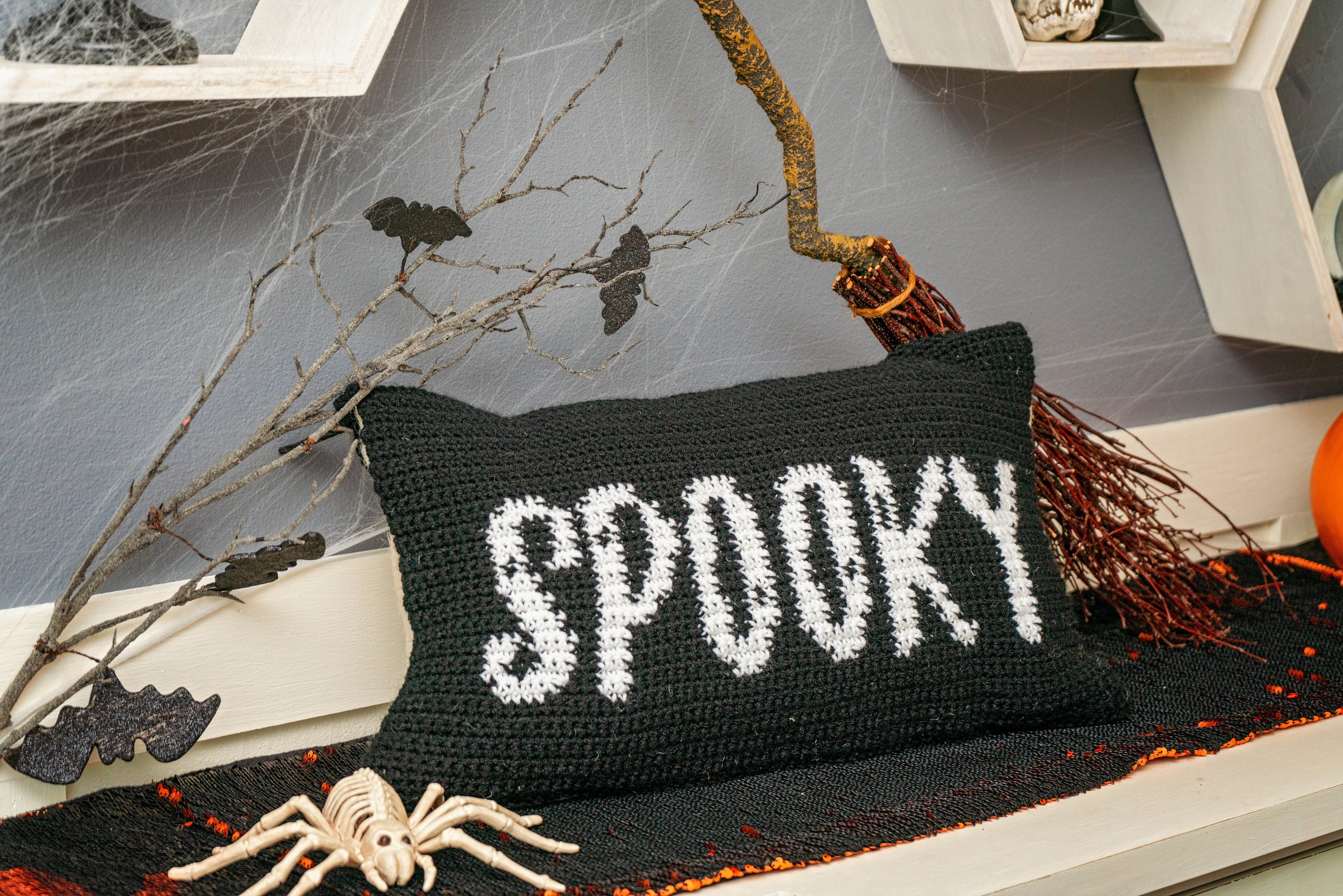 Spooky Halloween Crochet Pillow Cover Holiday Decor Spooky Halloween Crochet Pillow Cover Holiday Decor