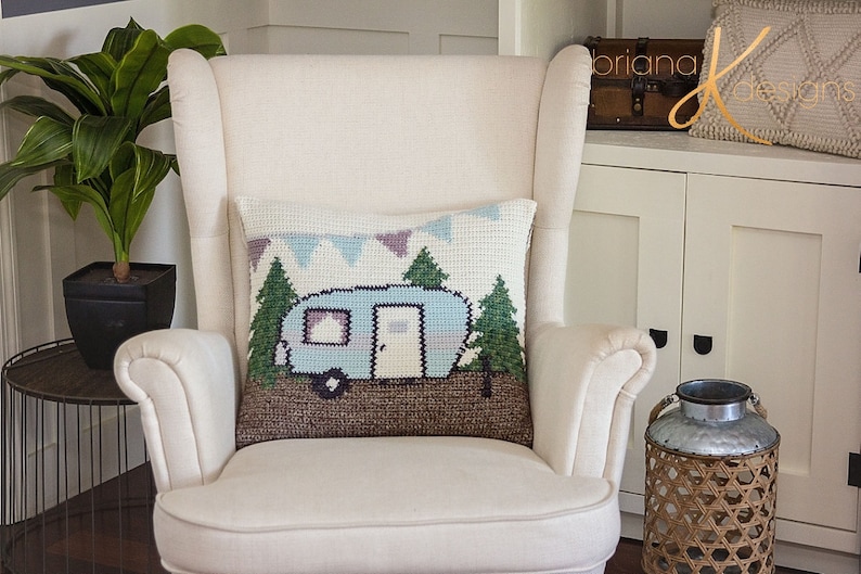 Camper Crochet Pillow Cover Home Decor, Instant Download PDF Pattern, Includes Chart, Holiday Decor Crochet Pattern image 2