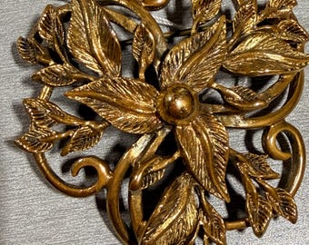 Botticelli Gold-Tone Leaf Brooch
