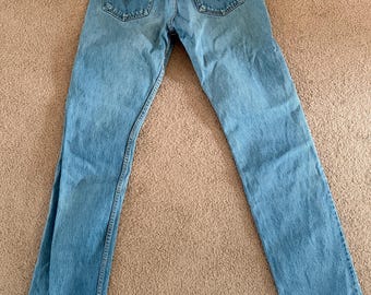 Vintage Levi’s 501 Button Fly Jeans 32x38 Made in Dominican Republic Red Tab