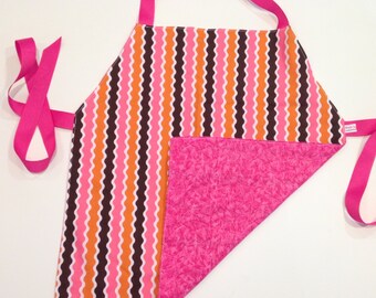 Child's Apron / Smock, reversible rick rack print and bright pink