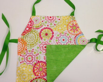 Child's Apron / Smock, reversible modern circles and green stripes