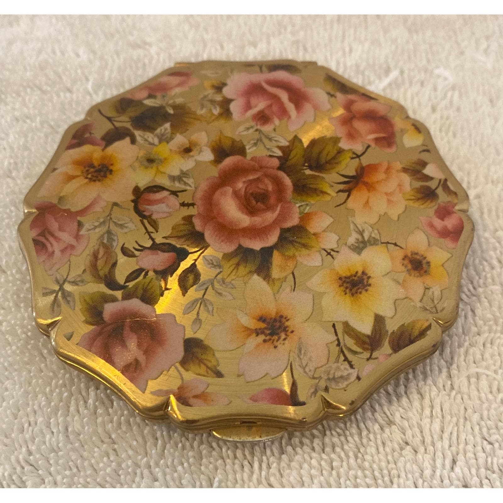Stratton England Vintage Compact - Etsy