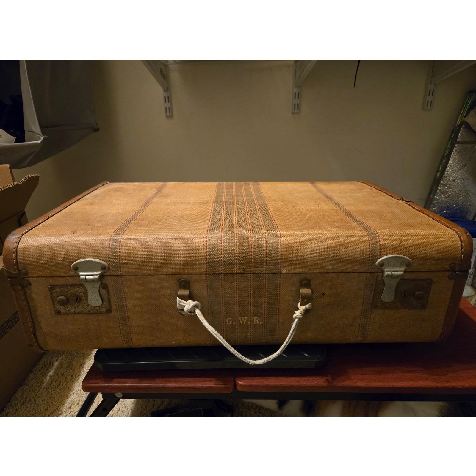 1800s travel trunk - Etsy 日本 1800s travel trunk - Etsy 日本