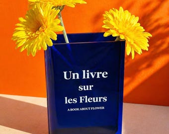 Vaso a forma di libro blu "Un libro sui fiori" | Vaso decorativo vintage originale a forma di libro