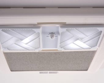Blackout Mini Heki Doppellüfter-Einsatz 400x400 | Leiser USB-Dachlüfter für Wohnmobile
