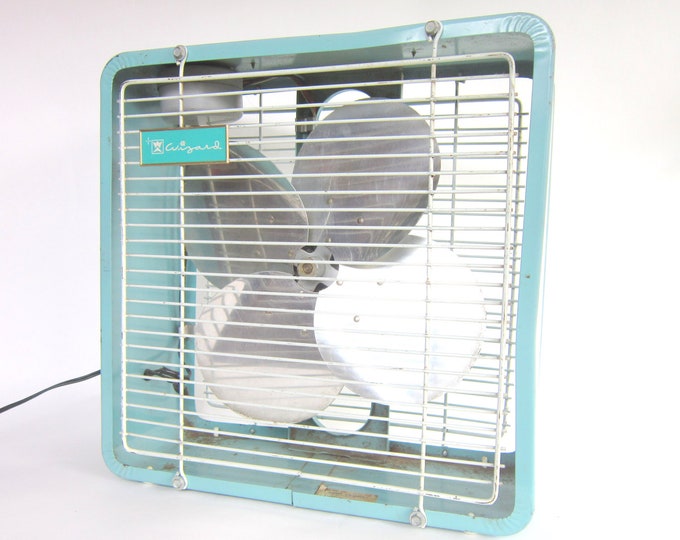 Vintage 1950s Western Auto Supply wizard Box Fan in Aqua & White WORKS