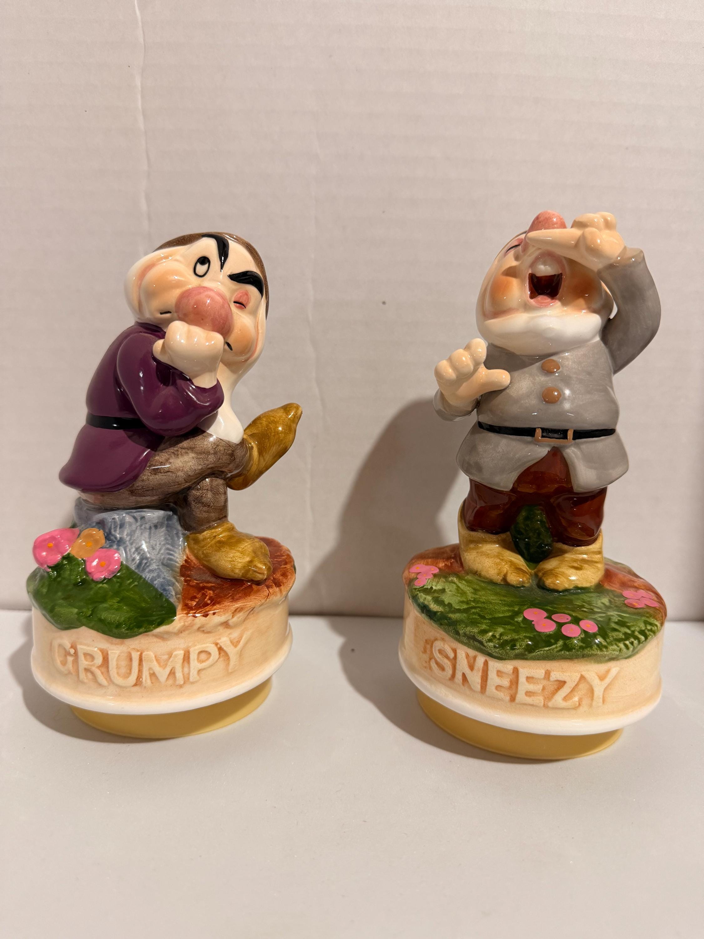 Snow white seven dwarfs porcelain figurines - Etsy 日本