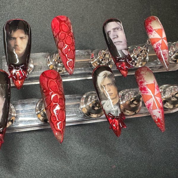 Leon Kennedy - Resident Evil Press On Nails