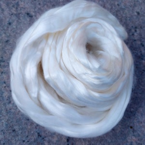 TENCEL Fiber. 50g/1.76 Tops (combed ribbon) of Sliver Lyocell. Cellulose Roving. Produced from Eucalyptus Wood. The Raw Material of Viscose.