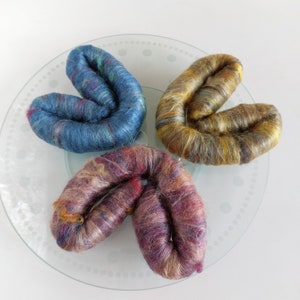 Rolags Punis Fiber 30g/1.05oz - Hand Blended for Spinning, Felting. Merino Wool, Tussah Silk Handed Dyed Fiber, Spinning Fiber, Art Yarn.