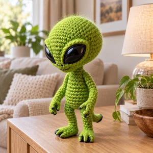 Virkat Alien-mönster | Amigurumi Rymddocka PDF | Virkad Grön Alien-leksak | Sci-Fi-mjukismönster | Direkt nedladdning