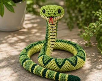 Serpiente de peluche de ganchillo / Juguete de serpiente amigurumi hecho a mano / Regalo decorativo de reptil de ganchillo verde