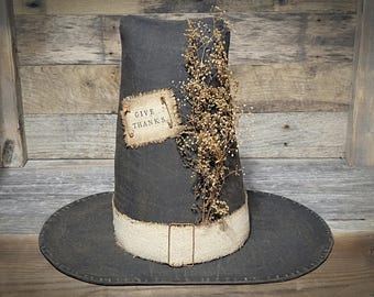 12" Primitive Pilgrim Hat Table Sitter ~ Thanksgiving Decor ~ Fall Decor ~ Autumn Decor ~ Pilgrim Decor ~ Table Decor ~ Primitive Decor