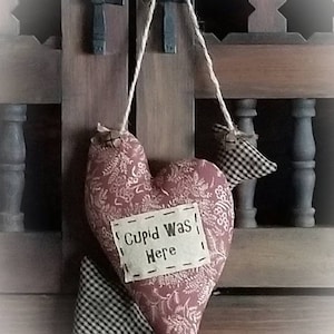 Primitive Valentines Day Decor ~Valentines Ornament ~ Peg Hanger ~ Primitive Valentines Heart ~ Cupids Arrow ~ Wedding Decor ~ Rustic Decor