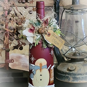 Primitive Snowman Wine Bottle ~ Snowman Decor ~ Christmas Decor ~ Winter Decor ~ Snowmen ~ Christmas Gift ~ Painted Wine Bottle