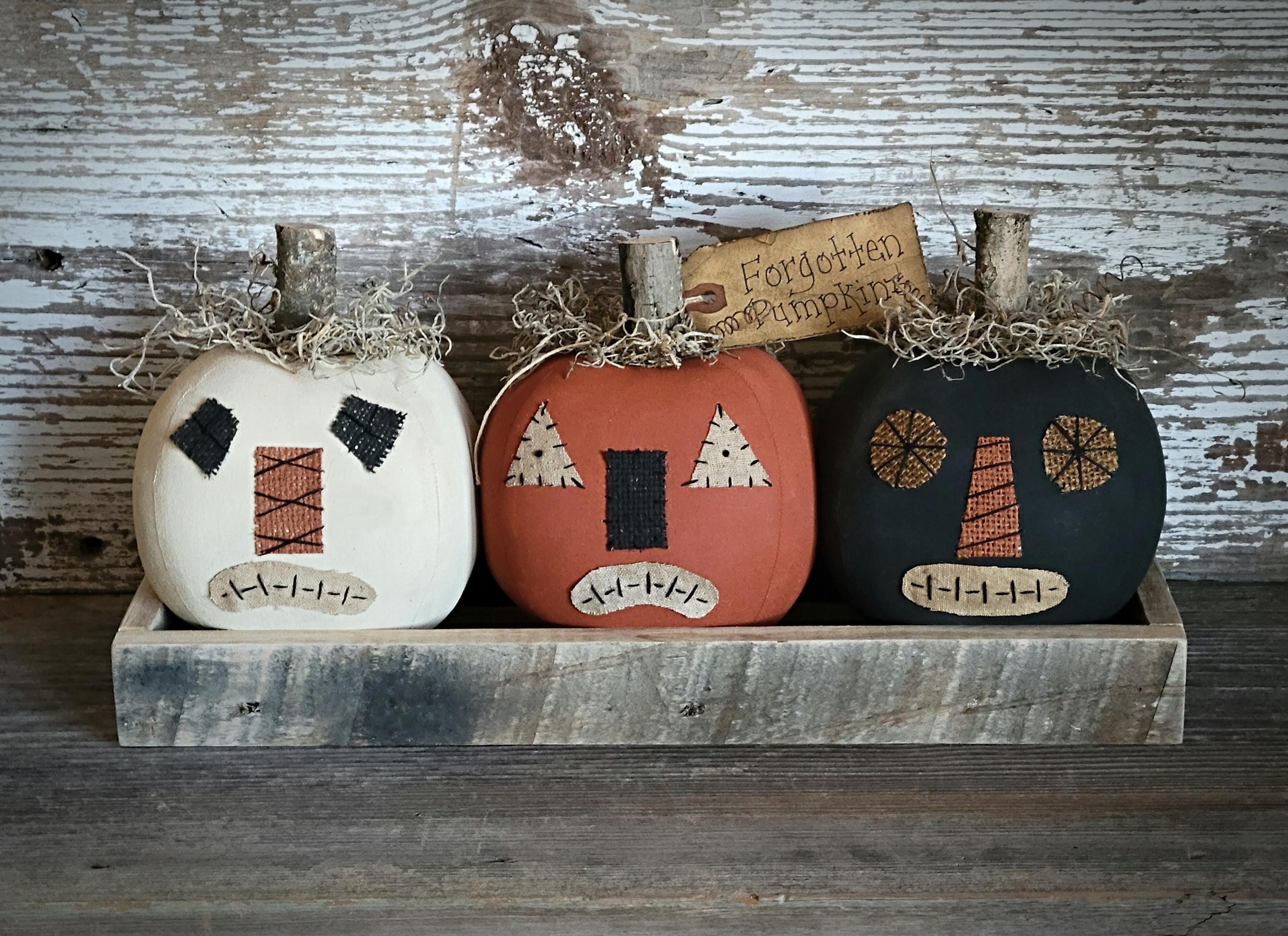 Primitive Pumpkins in Wooden Crate ~ Halloween Decor Fall Fabric Autumn