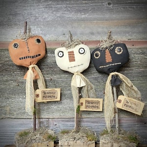 Primitive Haunted Pumpkin ~ Primitive Halloween Decor ~ Primitive Decor ~ Primitive Fall Decor ~ Fabric Pumpkin ~ Primitive Autumn