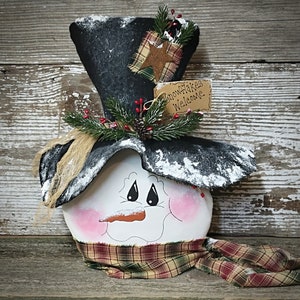 Primitive Snowman Head Table Sitter ~ Winter Table Decor ~ Snowman Decor  ~ Christmas Decor ~ Rustic Snowman Decor ~ Mantle Decor