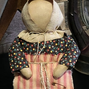 Primitive Prarie Stump Doll - Pilgrim Doll - Primitive Home Decor - Folk Art Doll - Prim Doll - Make Do - Cupboard Tuck ~Teired Tray Decor