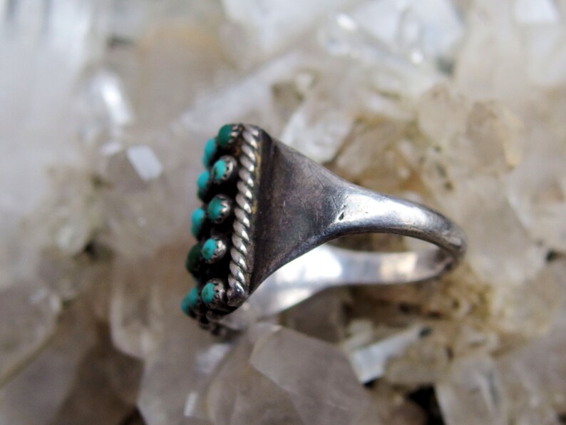 5 Rows of 5 Turquoise 2mm Cabochons Serrated Bezel Mounts Zuni Sterling Turquoise Ring Size 7 12-34 Alternating Rows of Silver Beads