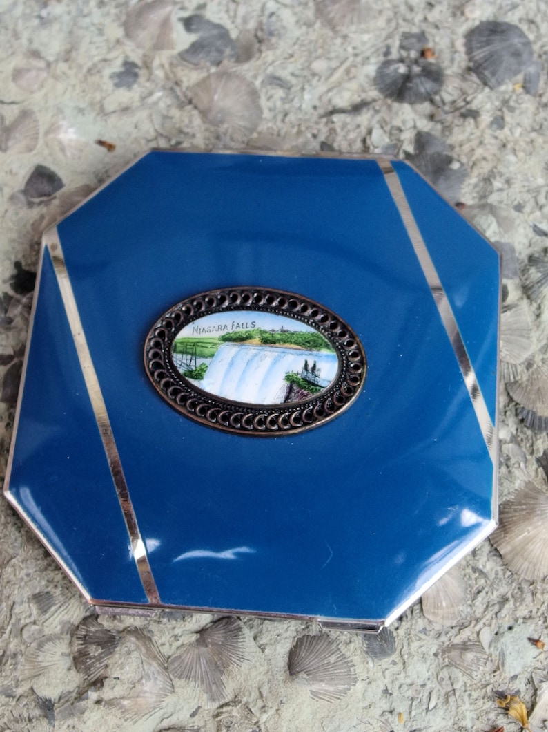 Czech Made Niagara Fall Souvenir Compact Mirror Vivid Blue Enamel Chrome Stripes with Porcelain Enamel Oval At Center Puff Sifter Nice