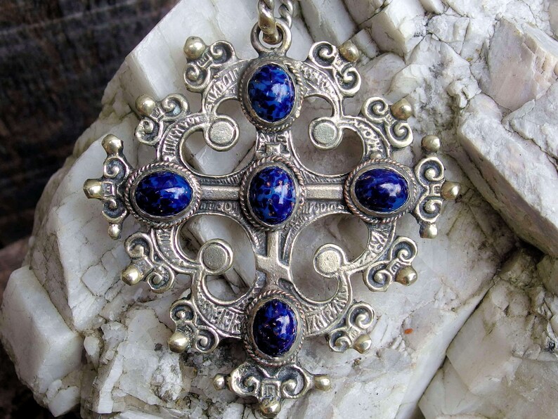 5 Faux Lapis Cabochons Coppini Style Cross Pendant 19 Ornate Chain
