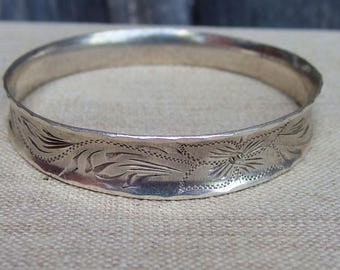 925 Curved Silver Bangle, Chased Foliate Design, 7 5/8"L, 1/2 W, 23g
